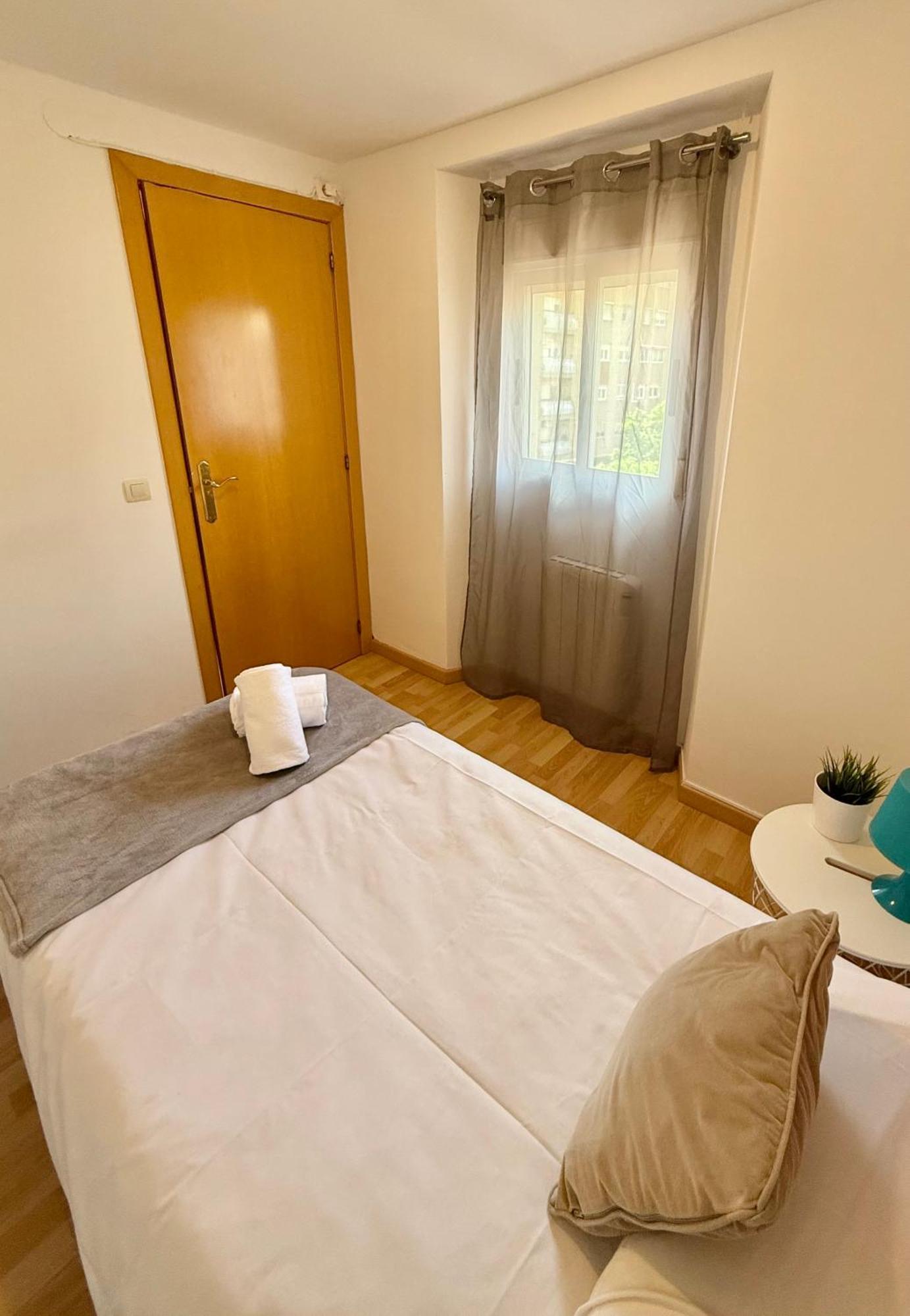 Apartamento Ramon Pignatelli Zaragoza Exterior photo