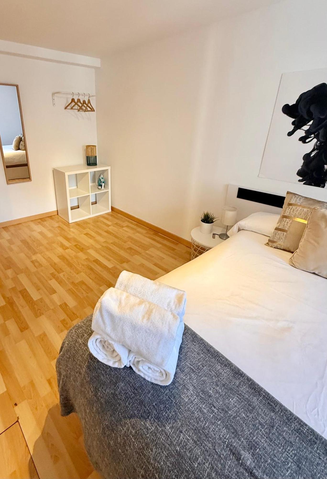 Apartamento Ramon Pignatelli Zaragoza Exterior photo